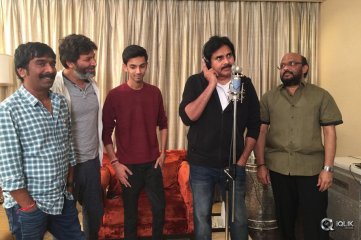 Pawan Kalyan Sings For Agnyaathavaasi